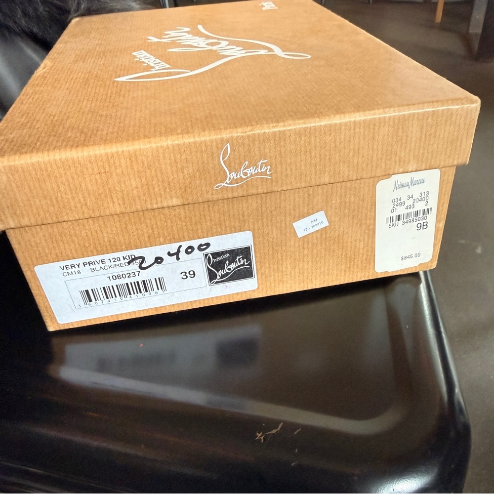 💯Authentic Very Prive 120 Leather Christian Louboutins - Size 39 - Good Cond. - Picture 11 of 16